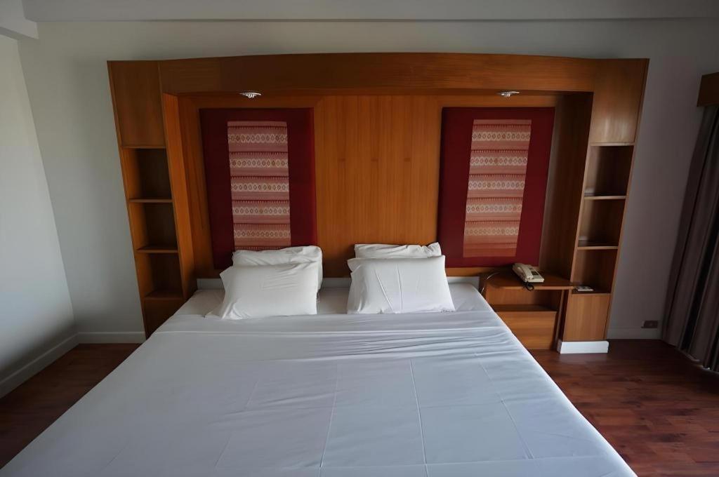 Pailyn Phitsanulok Hotel Kültér fotó