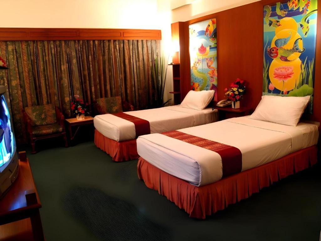 Pailyn Phitsanulok Hotel Kültér fotó
