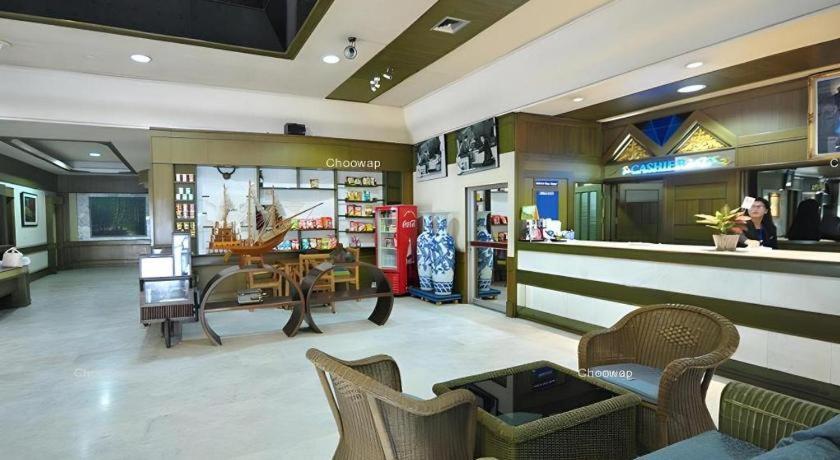 Pailyn Phitsanulok Hotel Kültér fotó