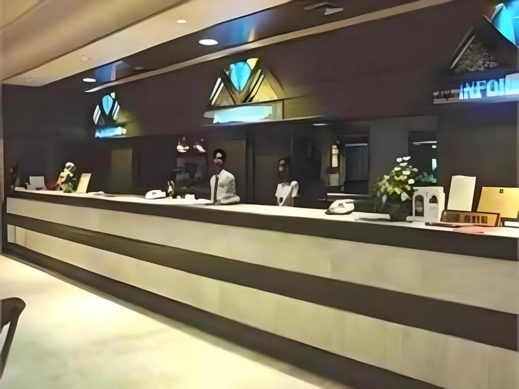 Pailyn Phitsanulok Hotel Kültér fotó