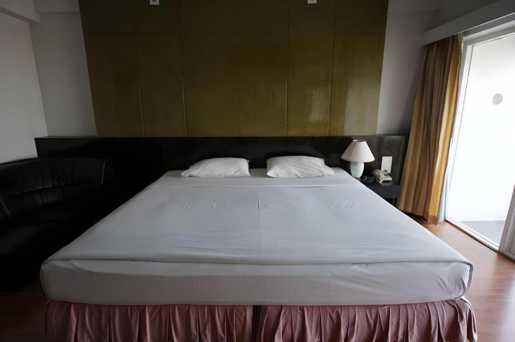 Pailyn Phitsanulok Hotel Kültér fotó